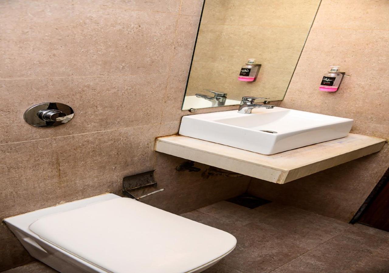 Hotel Bkc Inn - Near Trade Center, Visa Consulate Bombaj Zewnętrze zdjęcie