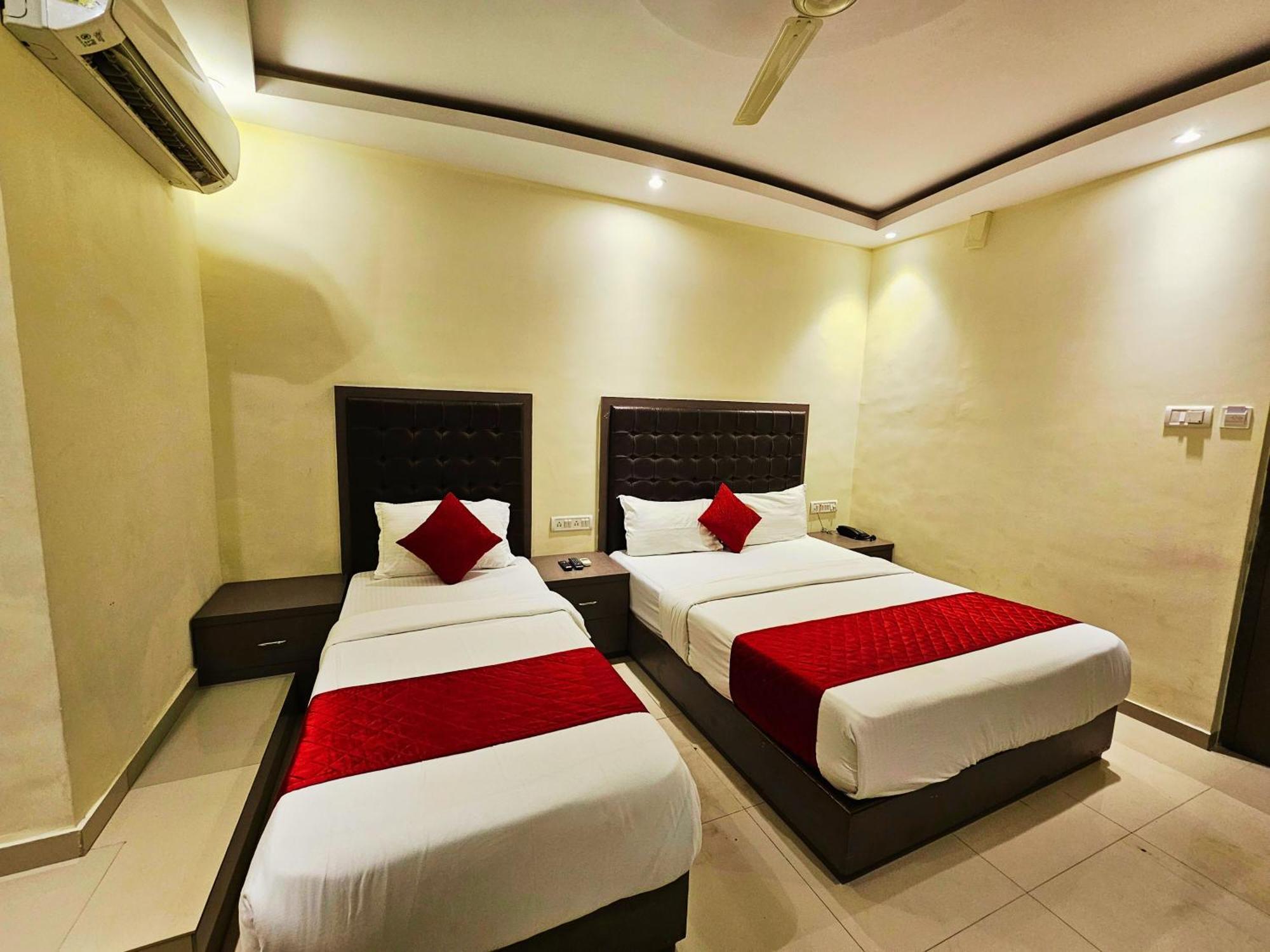 Hotel Bkc Inn - Near Trade Center, Visa Consulate Bombaj Zewnętrze zdjęcie